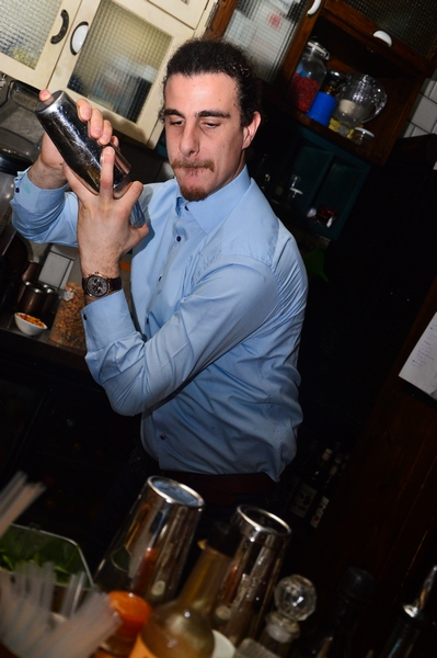 Bistrobar Live Hamra On Friday Night